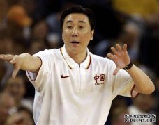 山西男篮队连续七次被击败。王飞珍比他的技巧