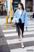 路人遇见姜淑英，“快速射击，但我不知道名字